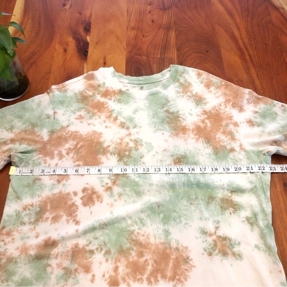 NOBO Artsy Oversized Pastel Green & Brown Tie Dye Effect Relaxed Fit T- Shirt. - Picture 9 of 12